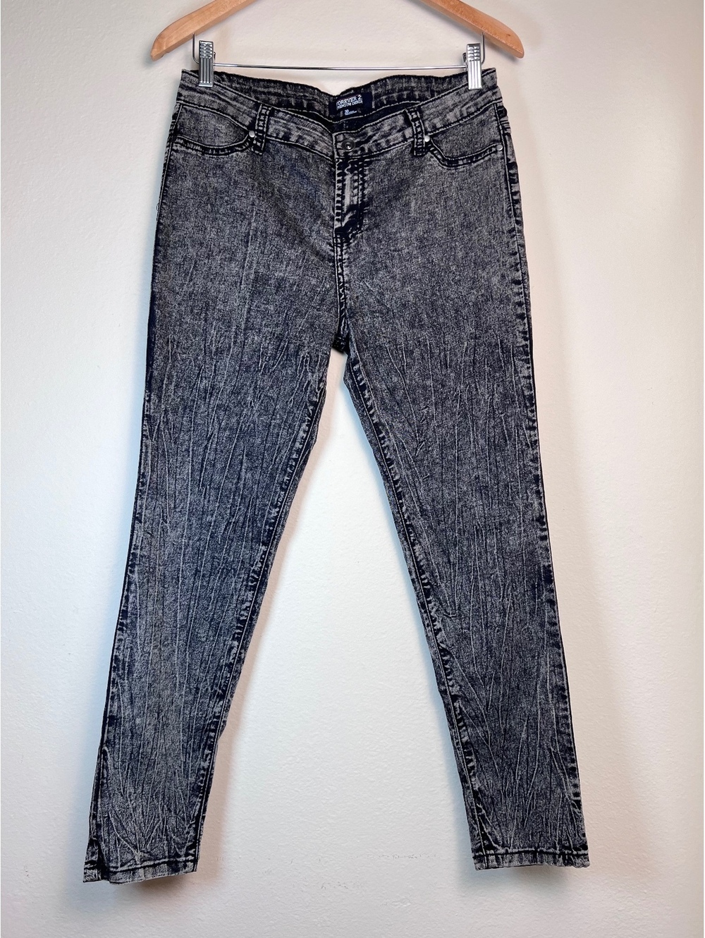 FOREVER 21 Premium Denim Acid Wash Black & Gray Skinny Jeans Women's Size 30